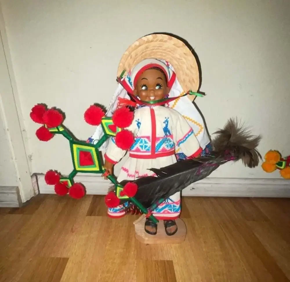 Vintage Handmade Nayarit Mexico Huichol Indian Dolls